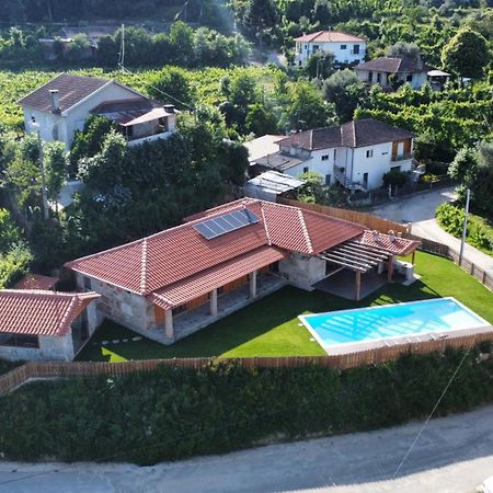 Вилла Refugio Do Vale Селорику-ди-Башту Экстерьер фото
